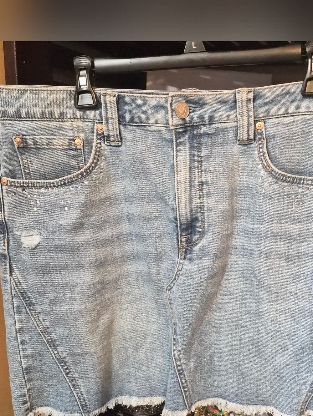 Seven7 Lt Blue Jean Mini Skirt Women’s Sz 12 Distressed With Blingy Rhinestones